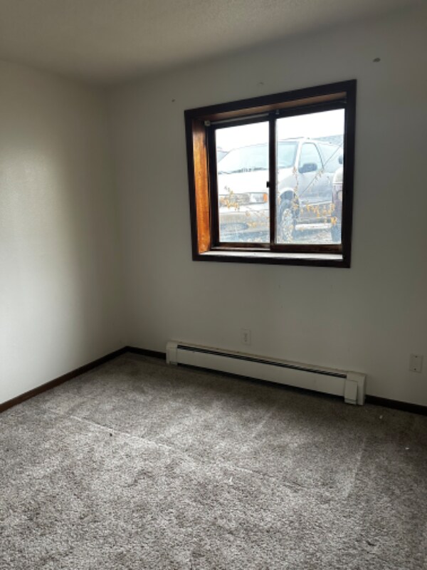 245 Clymer Rd Rental For Rent in Hiawatha, IA