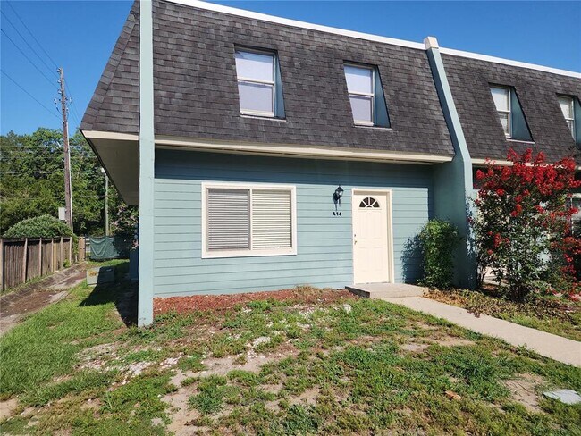 Photo - 501 SW 75th St Unit A14