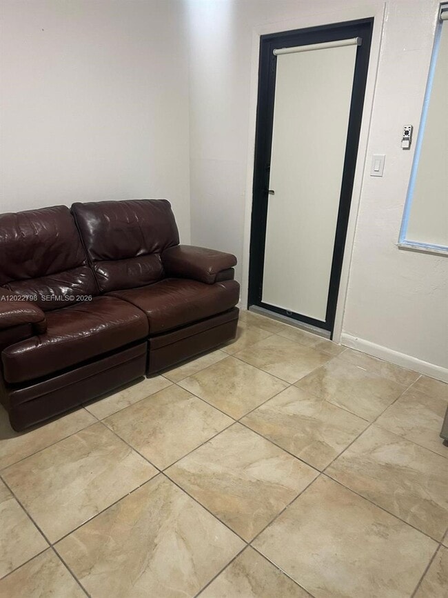 Photo - 1115 SW 136th Pl Unit 2