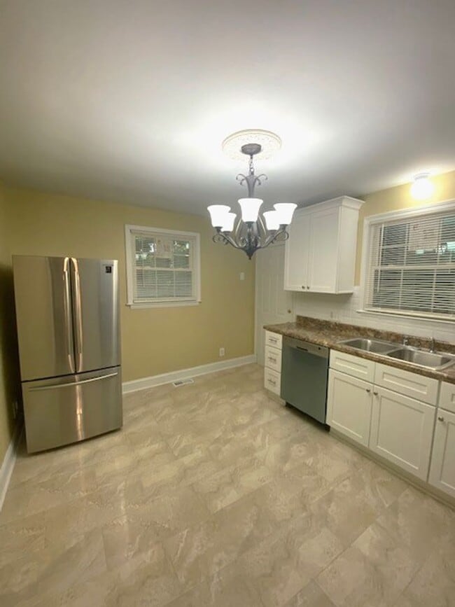 Photo - 100% Renovated! 3 Bedroom/1.5 Bathroom!