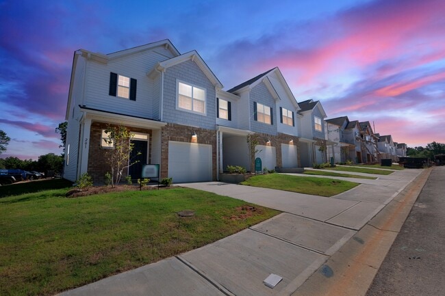 Eagle Chase - Eagle Chase Townhomes