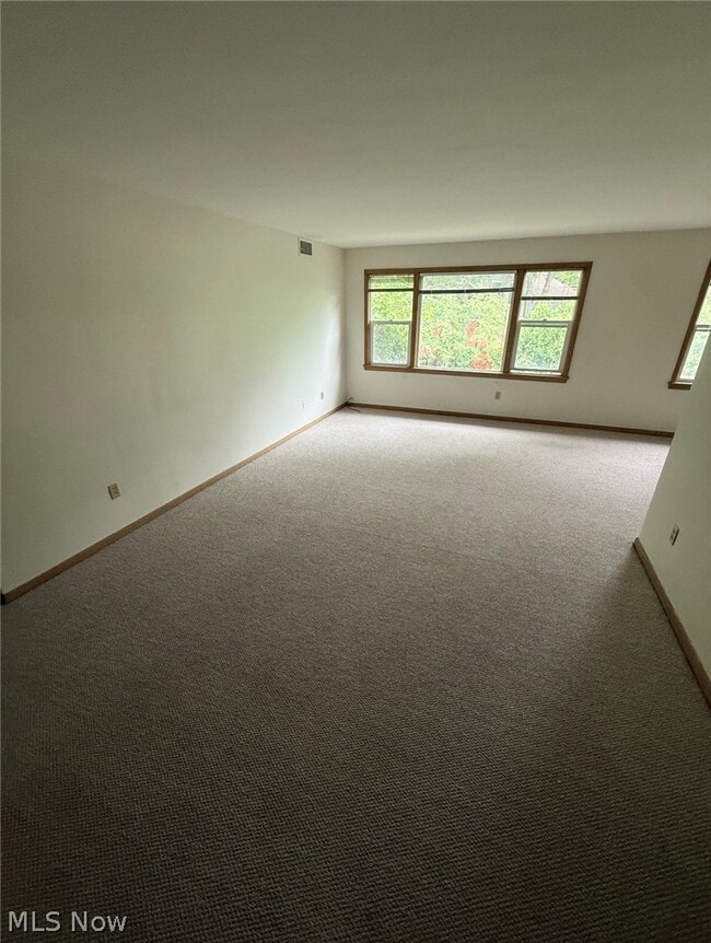 Photo - 2545 Kenilworth Rd Unit 11