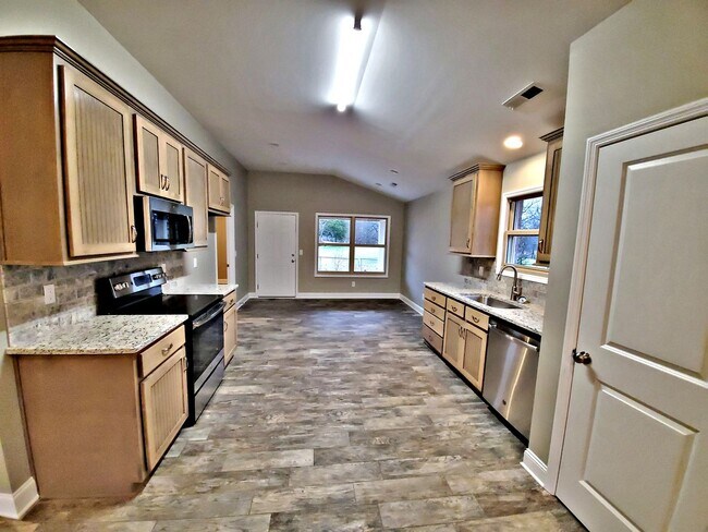 Photo - HOUSE FOR RENT - HARTSELLE