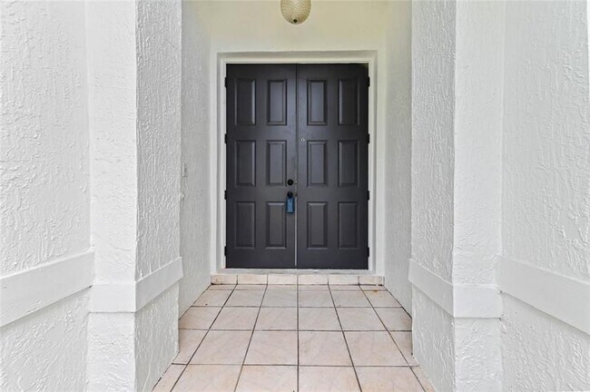 Photo - 5606 NW 109th Way