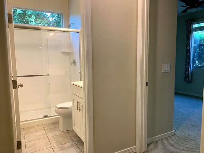 Photo - 4 BEDROOM PLUS LOFT, BUILT IN BBQ WITH COMMUNITY POOL