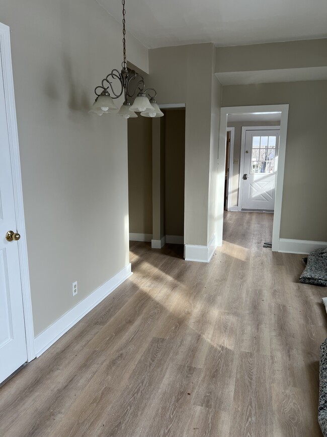 Photo - 211 Railroad Ave