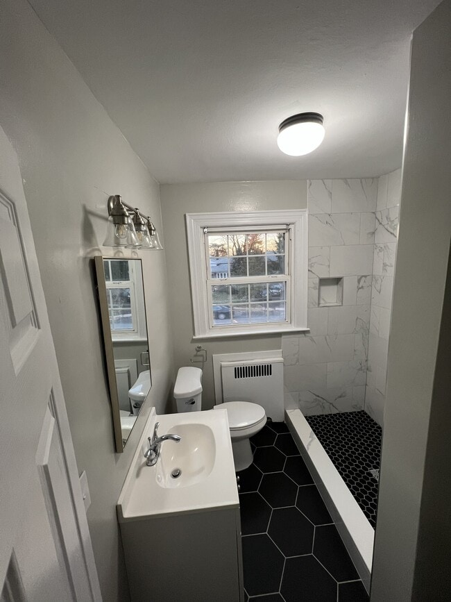 Photo - 1720 Burnet Ave