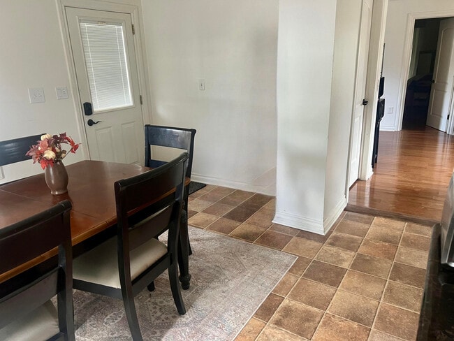 Photo - 5015 N Territorial Rd