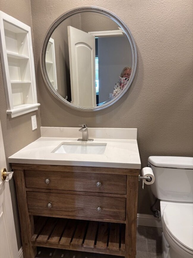 Beautiful Single Story Home in Pleasanton - Beautiful Single Story Home in Pleasanton