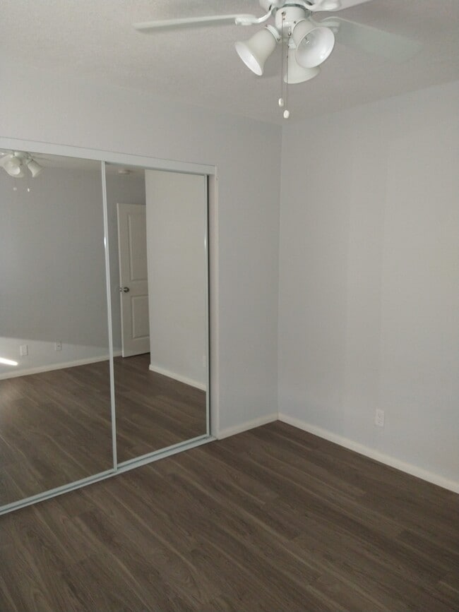 787 Cherry Ave Apartments in Long Beach