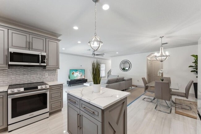 Photo - 522 Lucky Ln