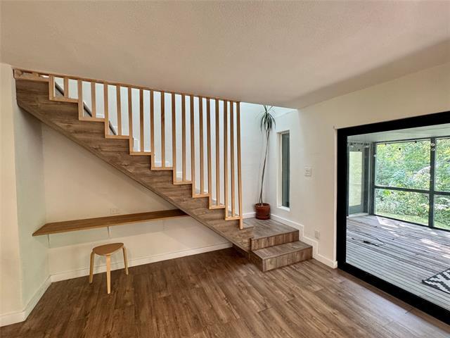 Photo - 211 Mill Creek Dr