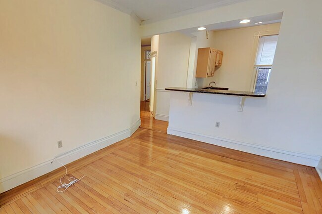 Photo - 25 Queensberry St Unit 32