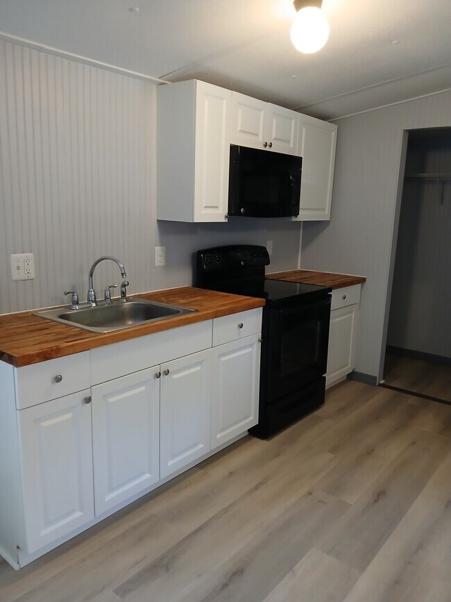 Photo - 4240 Morlock Ln