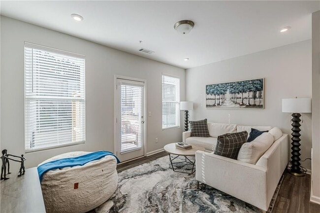 Photo - 1205 Skylar Ln SE