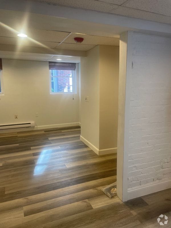 Building Photo - 35 S Angell St Rental