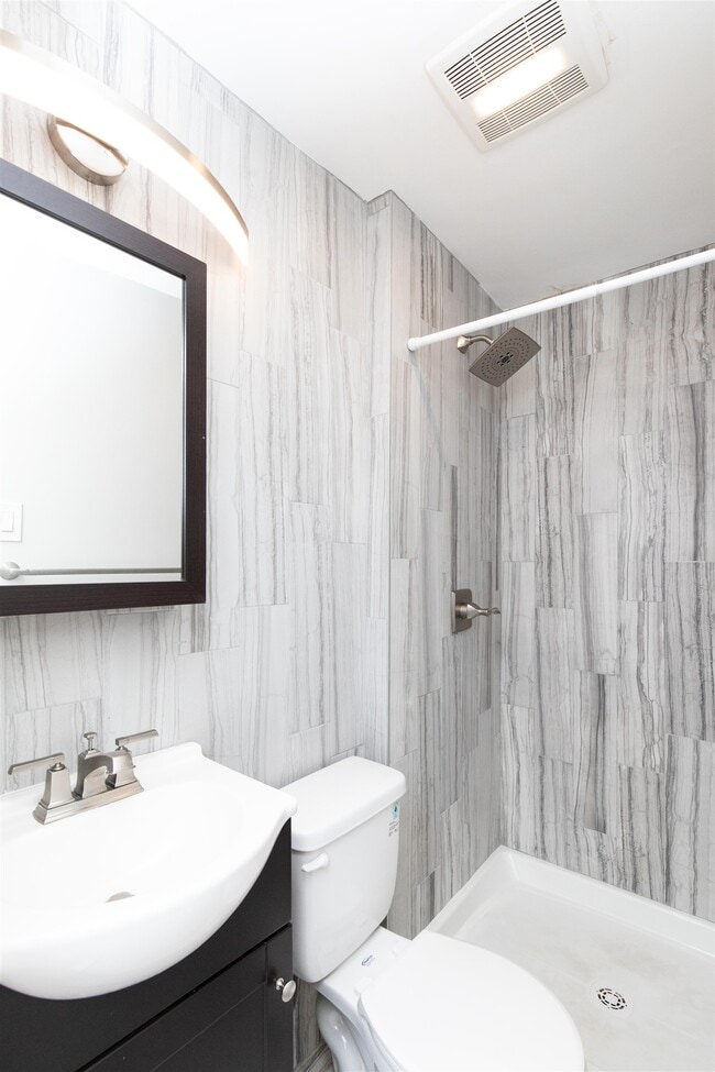 Photo - 60 Newkirk St Unit 1L