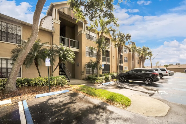 Building Photo - 7667 N Wickham Rd Unit 407 Rental