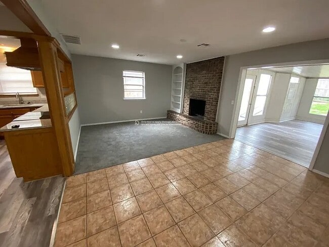 Photo - 8133 NW 26th St