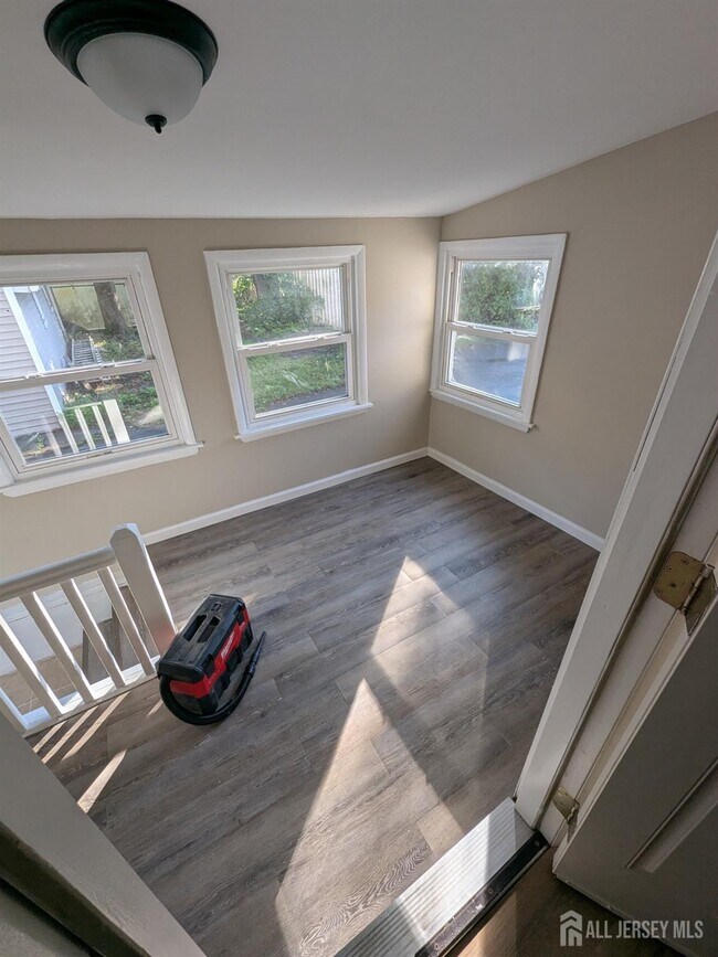 Photo - 10 Pierson St