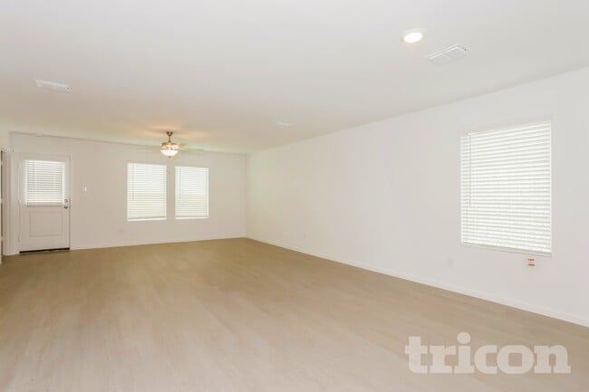 Photo - 15249 Bullfighter Blvd