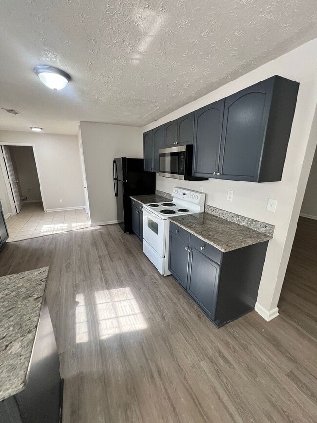 Photo - READY NOW!!! Beautiful 3 bedroom 2 bath HOME in Snellville!