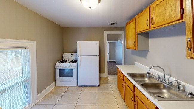 Photo - 622 S Peoria Ave