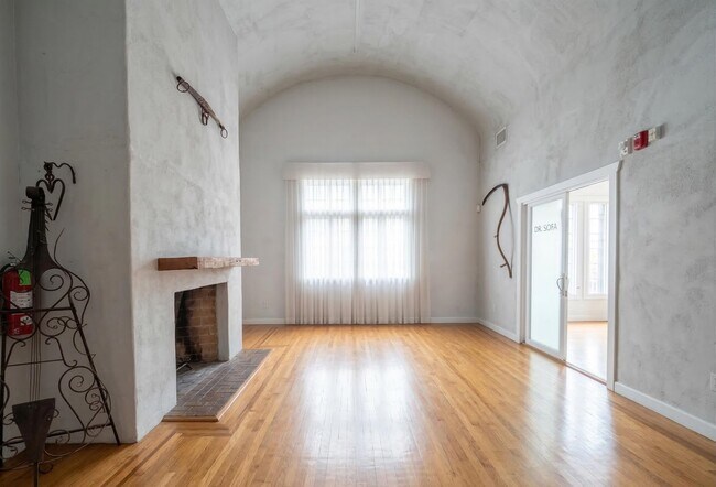 Building Photo - 148 71st St Unit 2