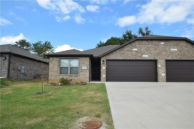 Building Photo - 1540 Sandpiper St