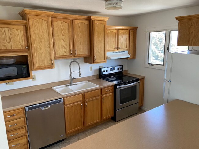 Photo - 718 Darby St Unit A