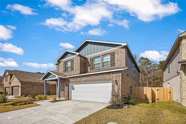 Building Photo - 7910 Alset Dr