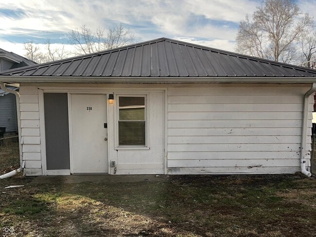 Building Photo - 336 W 6th St