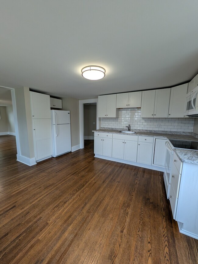 90 Empire Blvd Unit 2 Bedroom