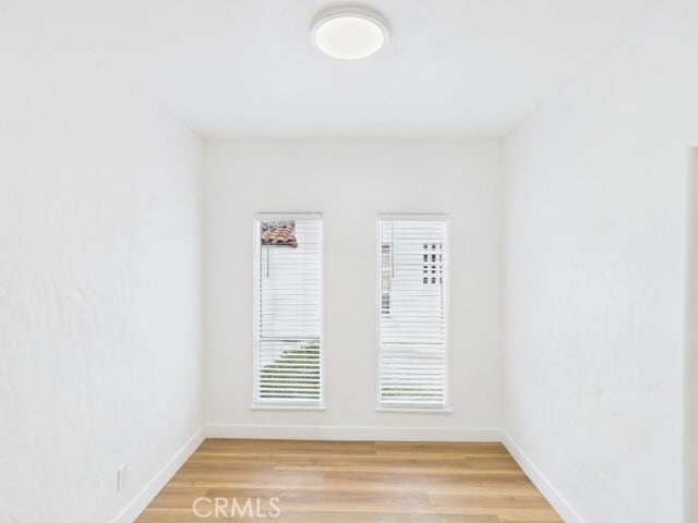 Photo - 1533 E 3rd St