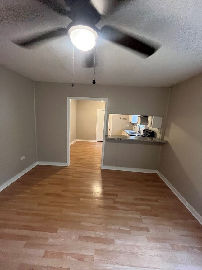 Building Photo - 704 15th Ave N Rental