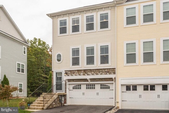 Building Photo - 311 Kahler Way