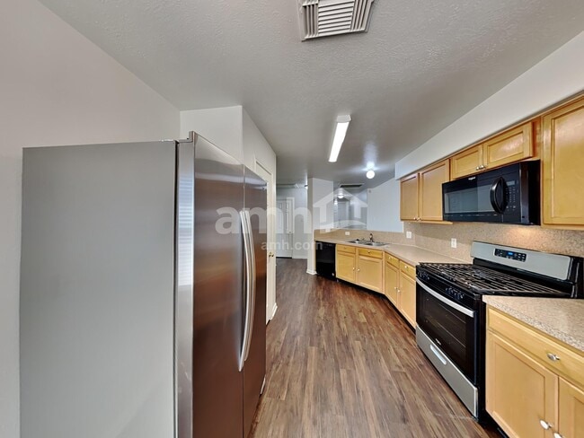 Photo - 17019 Midnight Sun Ln