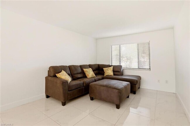 Photo - 1450 Green Valley Cir