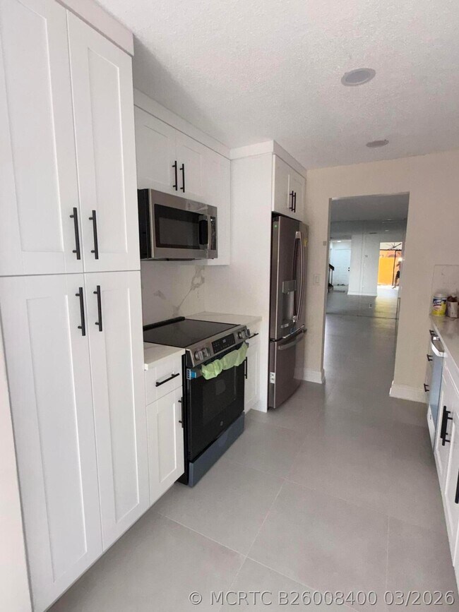 4538 NW 90th Ave