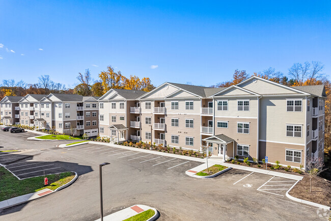 Covered Bridge - Newtown Apartments - Newtown, CT | ForRent.com