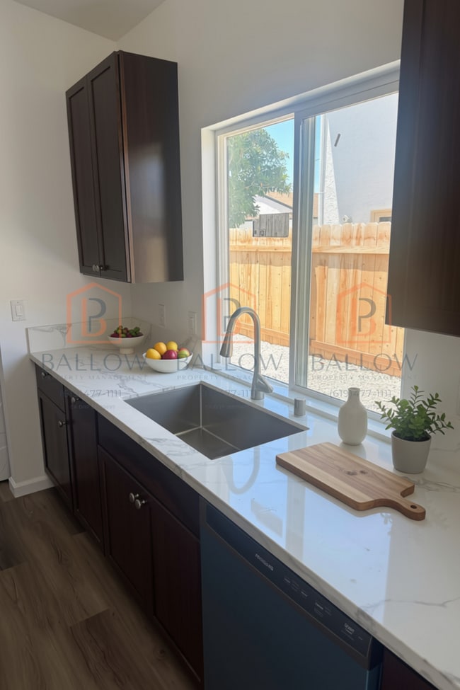 Photo - 10045 Woodpark Dr Unit 10047