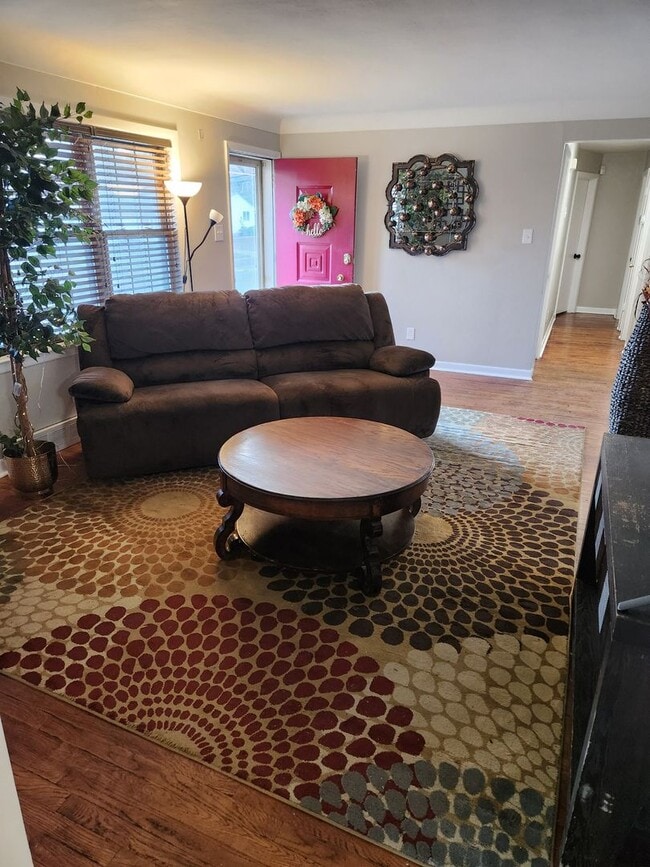 Photo - 1 Private Bedroom 1 Shared Bathroom Unit 1B