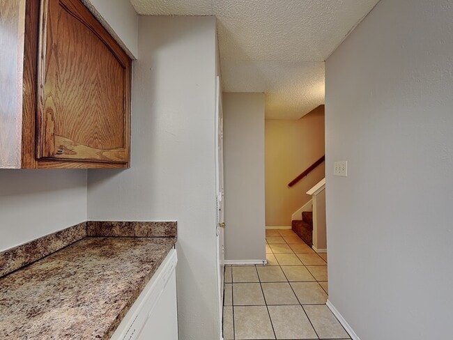 Photo - 934 Southmoor Dr