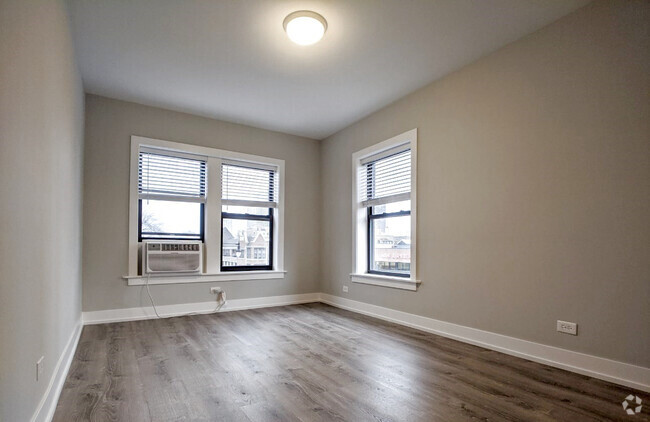 Building Photo - 703 W Brompton Ave Unit 701-03 Rental