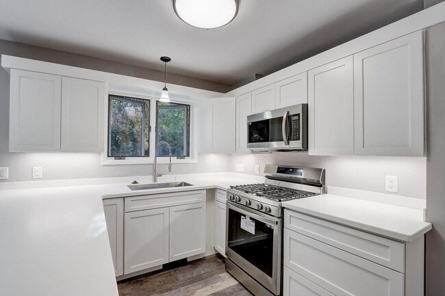 Photo - Remodeled West Side Duplex Unit 7653 Farmington Way