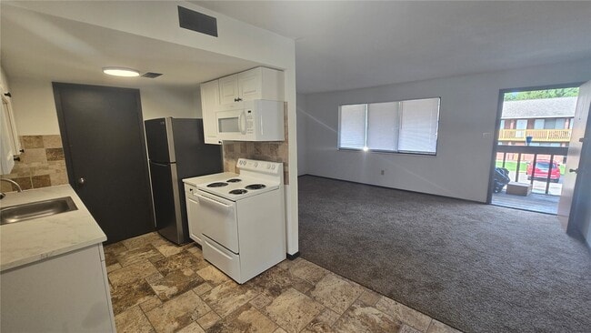 Photo - 1908 Muren Blvd Unit 6