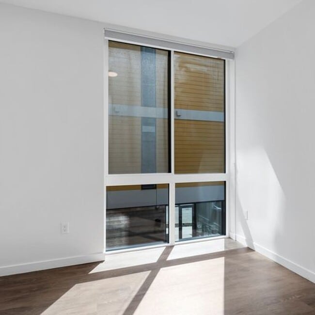 Photo - Freya Apartments - Private Studios + Socia...