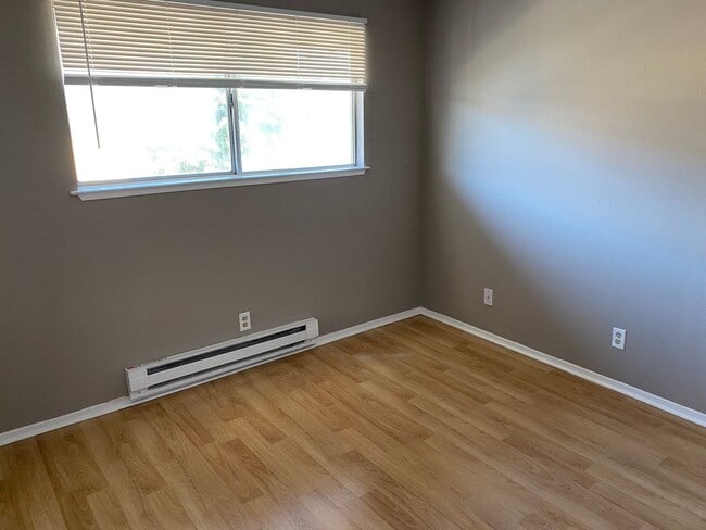 Photo - Clean Marina Condo (Park Marina)