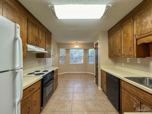 Photo - 3660 Buford Cir