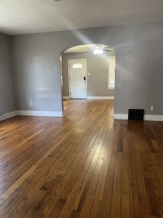 Building Photo - 929 Park Ave Unit 931 Rental